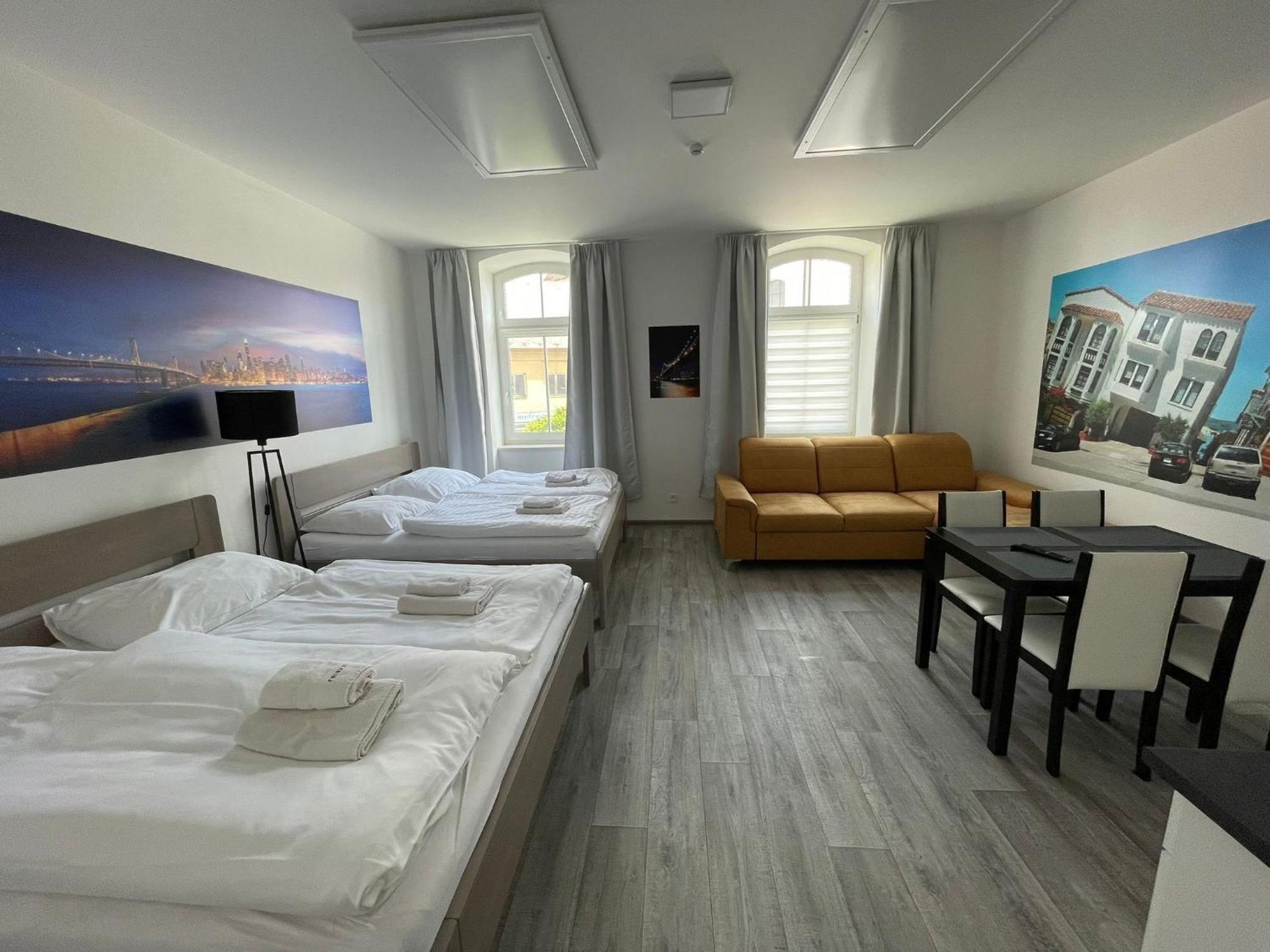 Relax21 Hotel Uhersky Ostroh Exterior photo